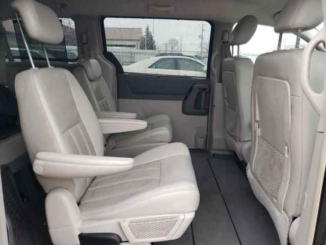 2009 Chrysler Town & Country Touring