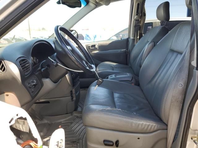 2005 Chrysler Town & Country Touring