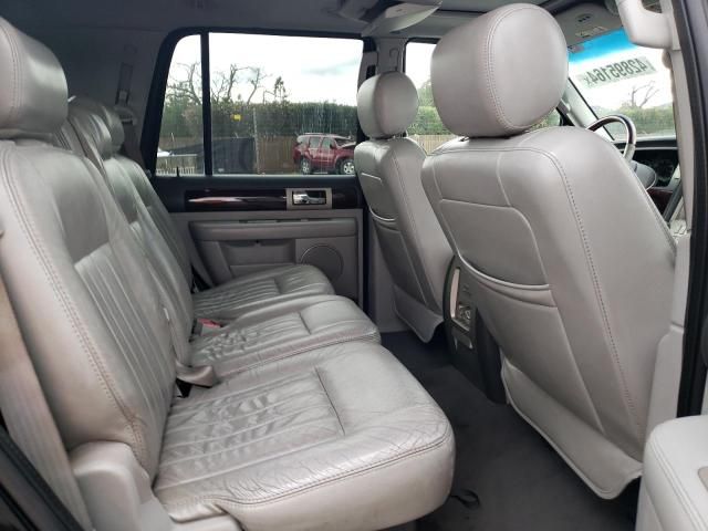 2004 Lincoln Navigator