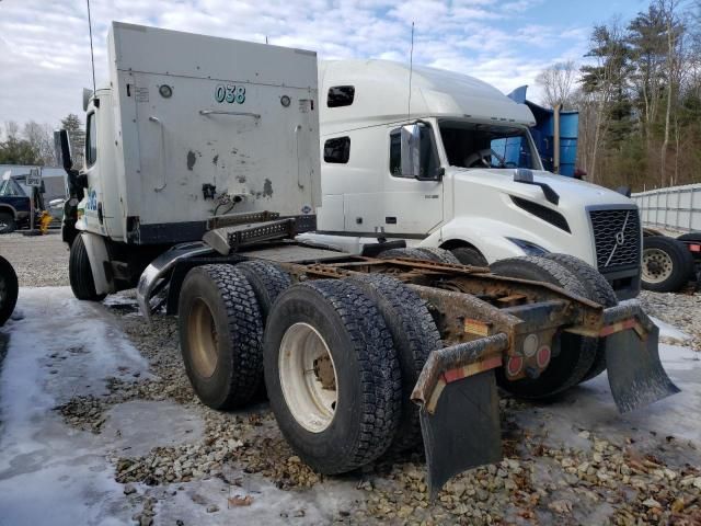 2017 Freightliner Cascadia 113