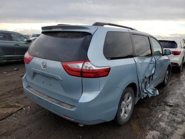 2016 Toyota Sienna LE