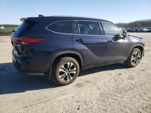 2021 Toyota Highlander Hybrid XLE