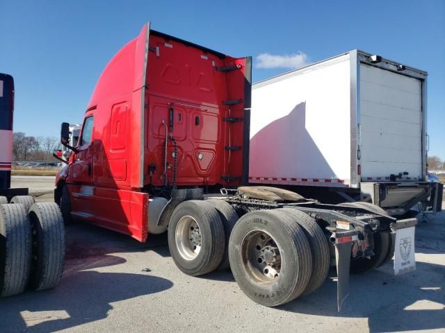 2019 Freightliner Cascadia 126