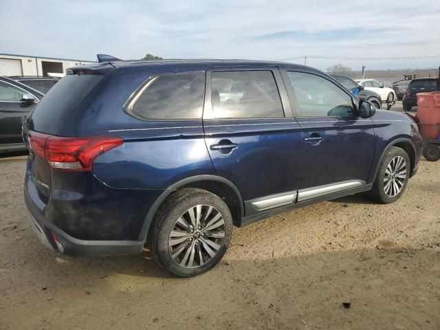 2019 Mitsubishi Outlander SE