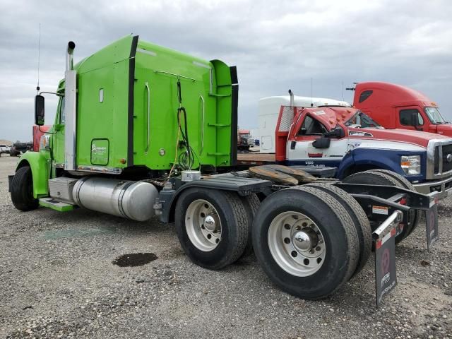 2020 Freightliner Conventional Coronado 132