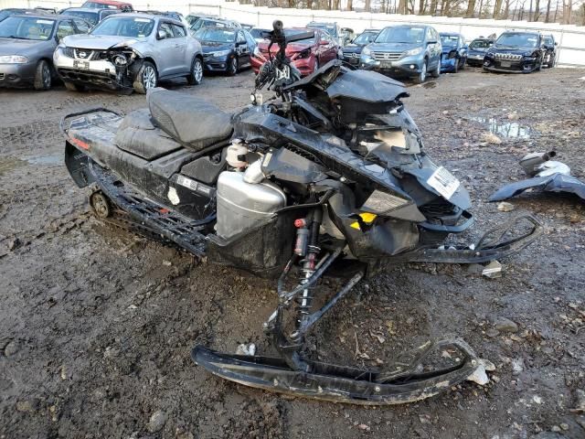 2022 Skidoo Snowmobile