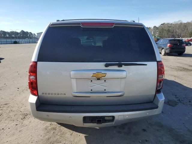 2014 Chevrolet Suburban C1500 LT