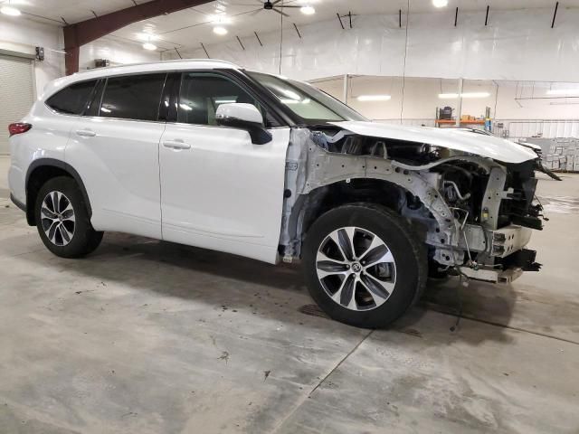 2022 Toyota Highlander XLE