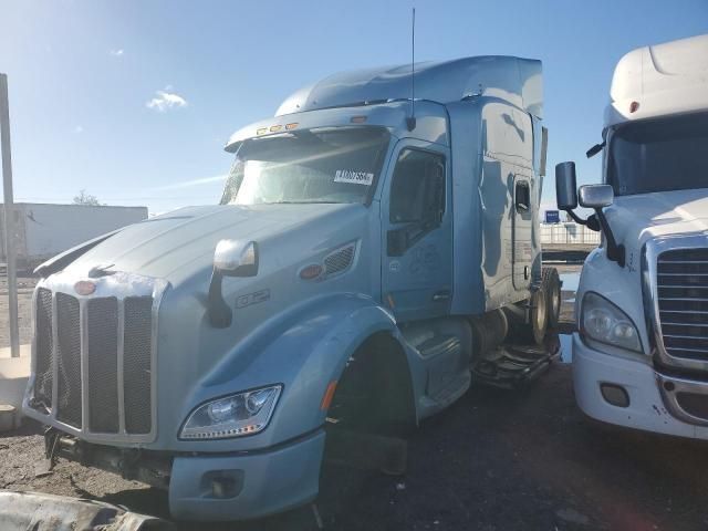 2015 Peterbilt 579