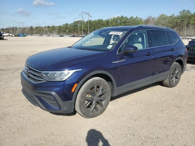 2022 Volkswagen Tiguan SE