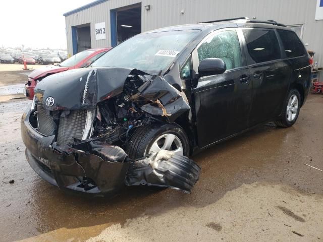 2012 Toyota Sienna LE