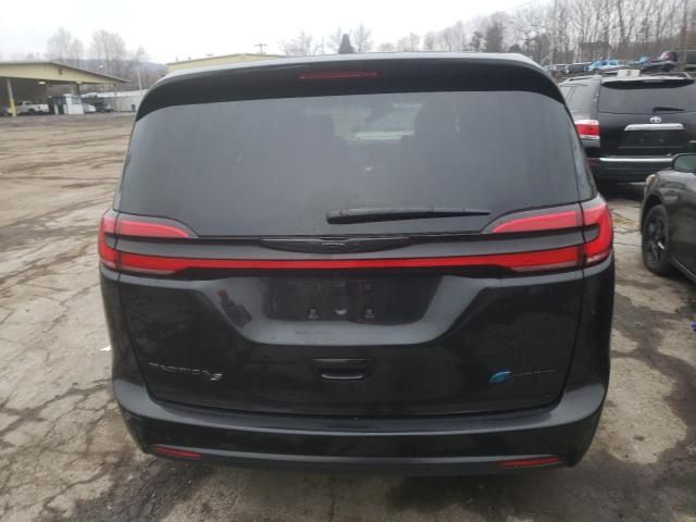 2022 Chrysler Pacifica Hybrid Touring L