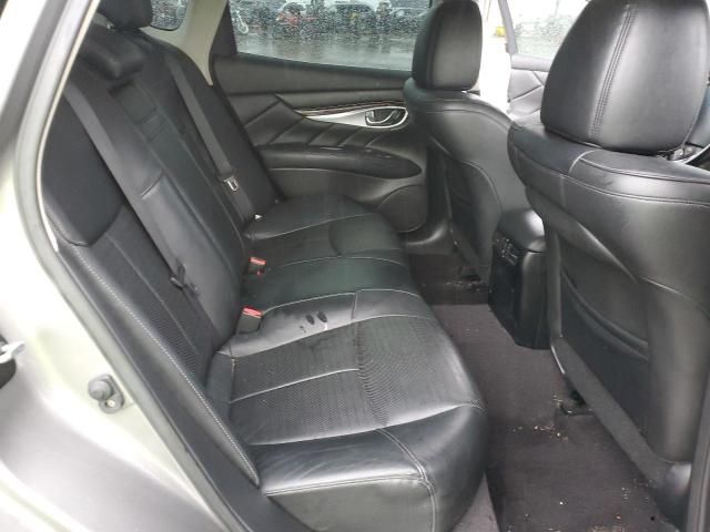 2012 Infiniti M37