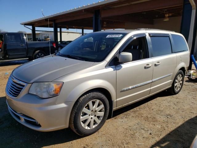 2013 Chrysler Town & Country Touring