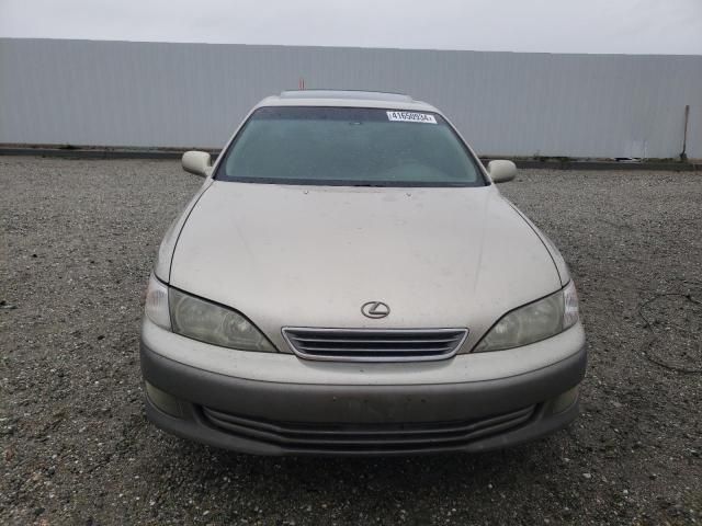 2000 Lexus ES 300