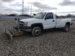 Salvage trucks for sale at London, ON auction: 2003 Chevrolet Silverado K3500