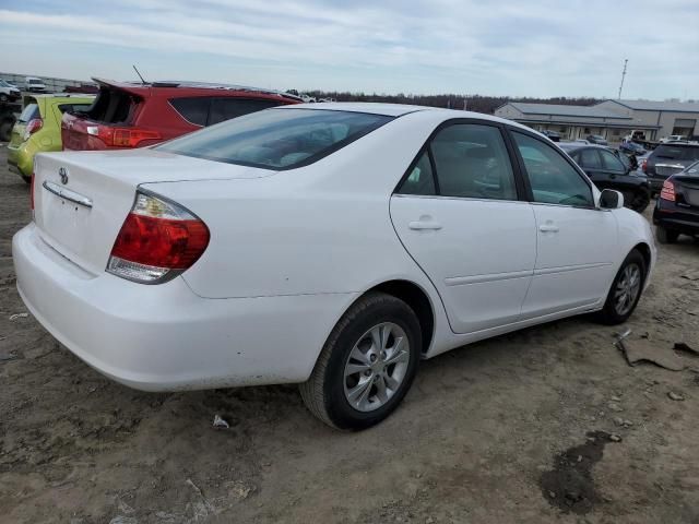 2005 Toyota Camry LE