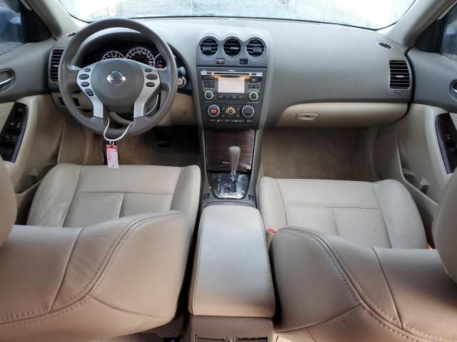 2010 Nissan Altima Base