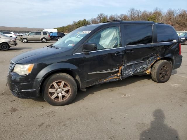 2010 Chrysler Town & Country Touring Plus