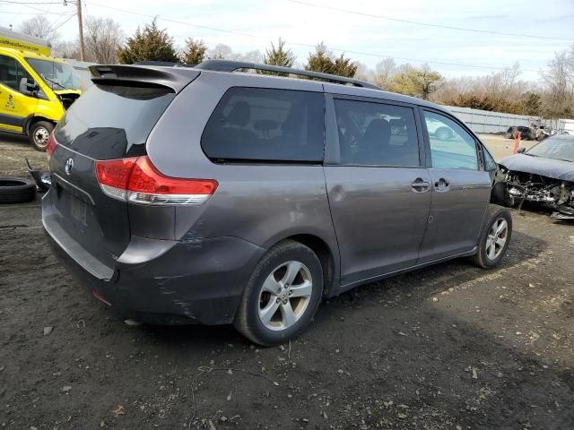 2011 Toyota Sienna LE