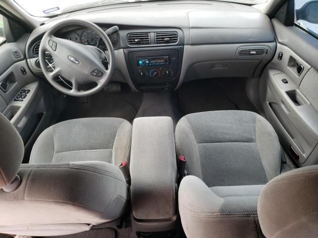 2002 Ford Taurus SE