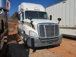 Salvage trucks for sale at Oklahoma City, OK auction: 2019 Freightliner Cascadia 125