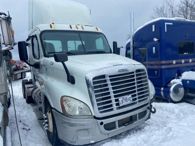 2013 Freightliner Cascadia 125