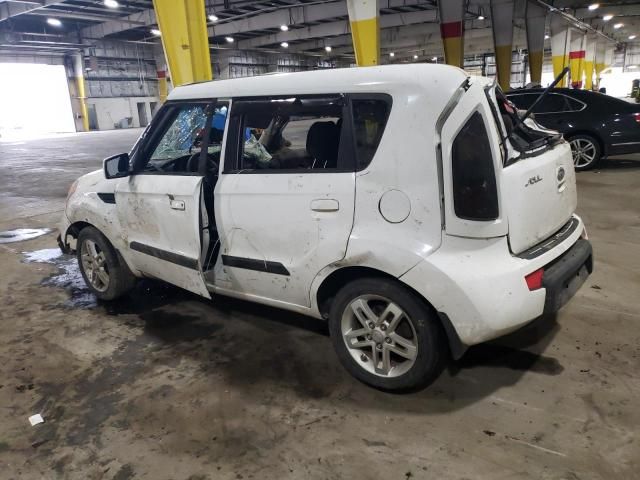 2010 KIA Soul +