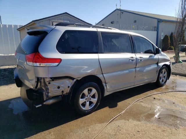 2011 Toyota Sienna LE