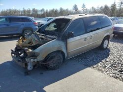 2003 Chrysler Town & Country LX en venta en Windham, ME