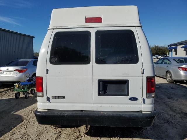 2004 Ford Econoline E250 Van