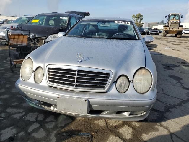 2000 Mercedes-Benz CLK 320