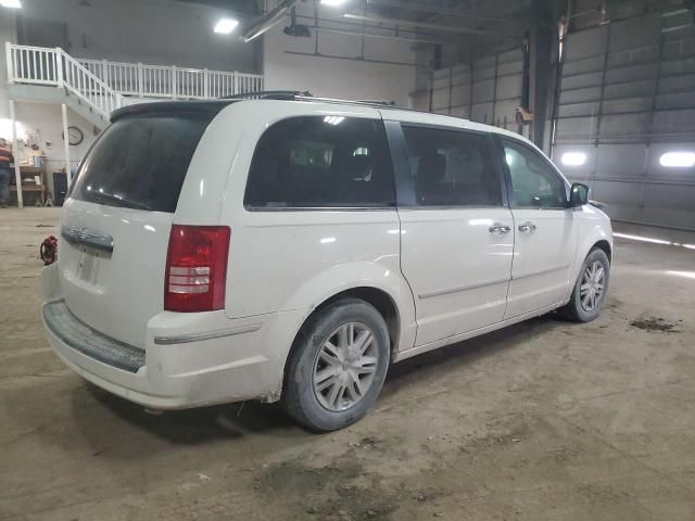 2010 Chrysler Town & Country Limited