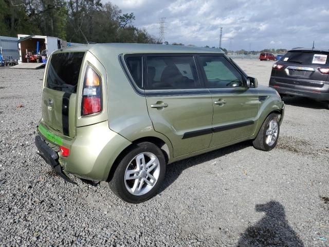 2011 KIA Soul +