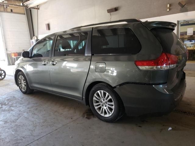 2011 Toyota Sienna XLE