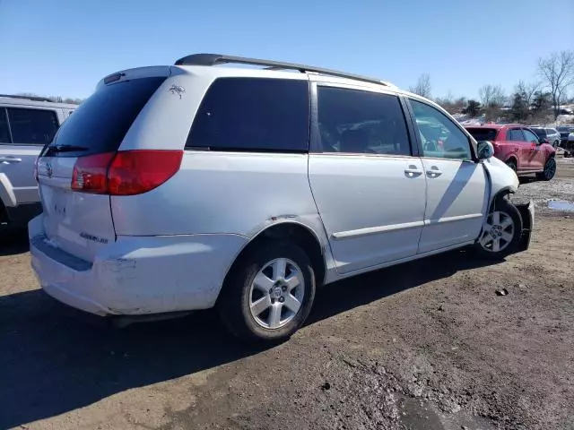 2006 Toyota Sienna XLE