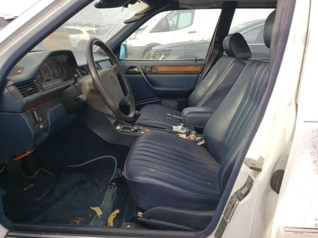 1992 Mercedes-Benz 300 E 2.6