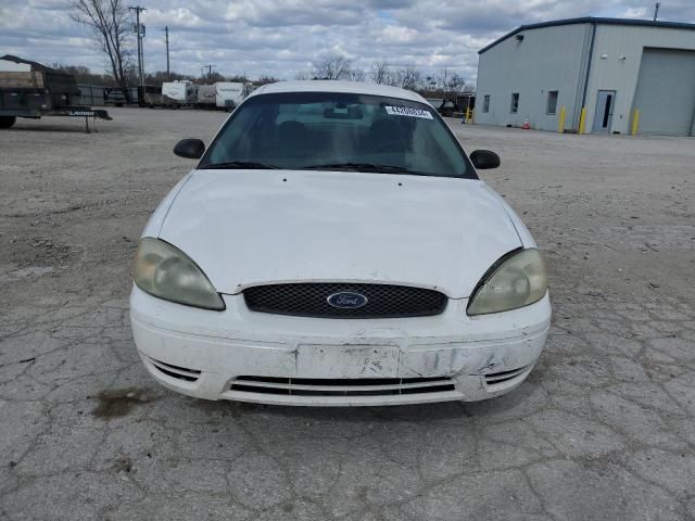 2005 Ford Taurus SE