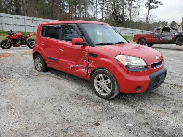 2010 KIA Soul +