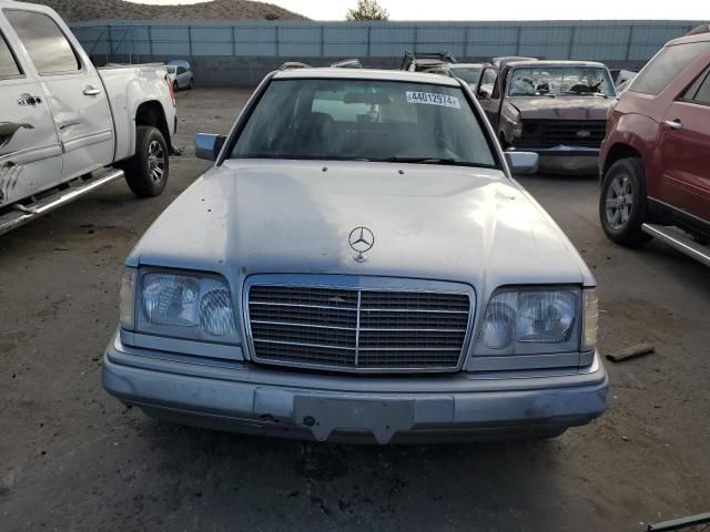 1995 Mercedes-Benz E 320