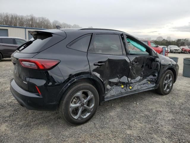 2023 Ford Escape ST Line Plus