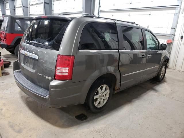 2010 Chrysler Town & Country Touring