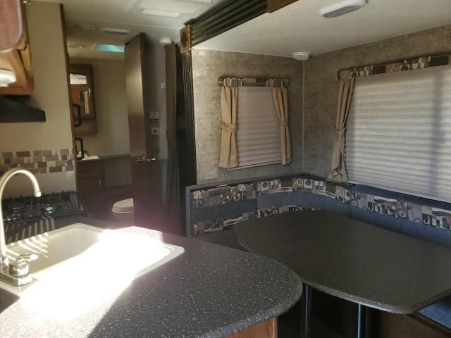 2016 Coachmen Freedom EX