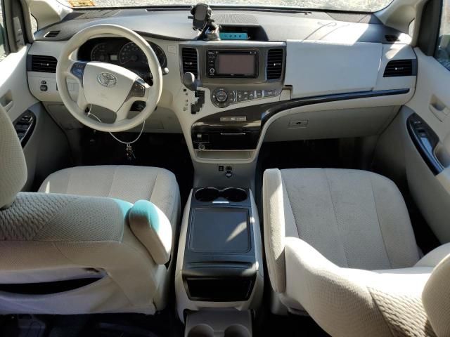 2014 Toyota Sienna LE