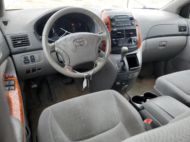 2006 Toyota Sienna XLE