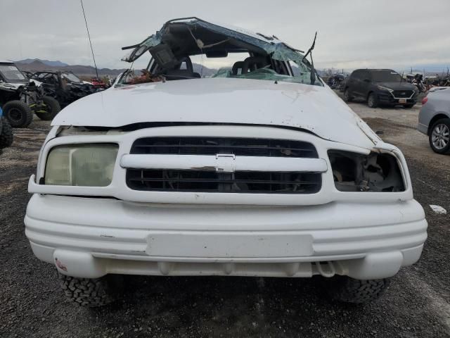 2004 Chevrolet Tracker LT