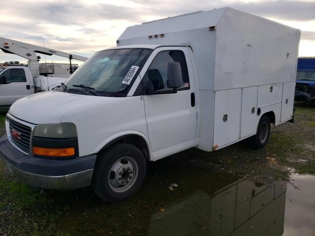 2004 GMC Savana Cutaway G3500