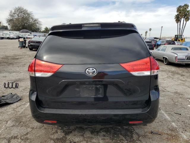 2012 Toyota Sienna LE