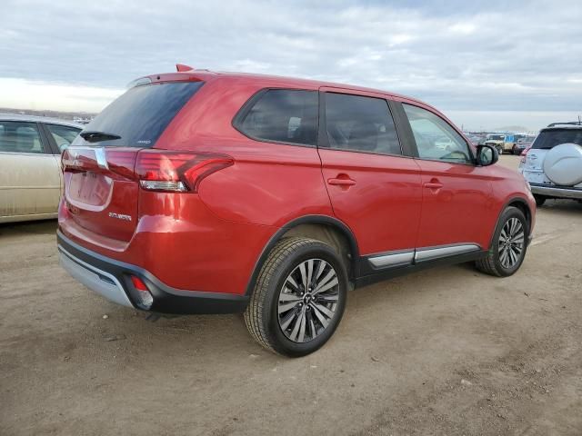 2019 Mitsubishi Outlander SE