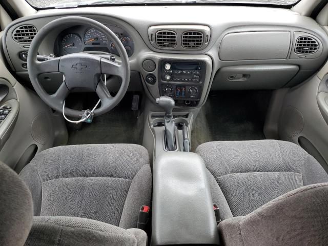 2004 Chevrolet Trailblazer LS